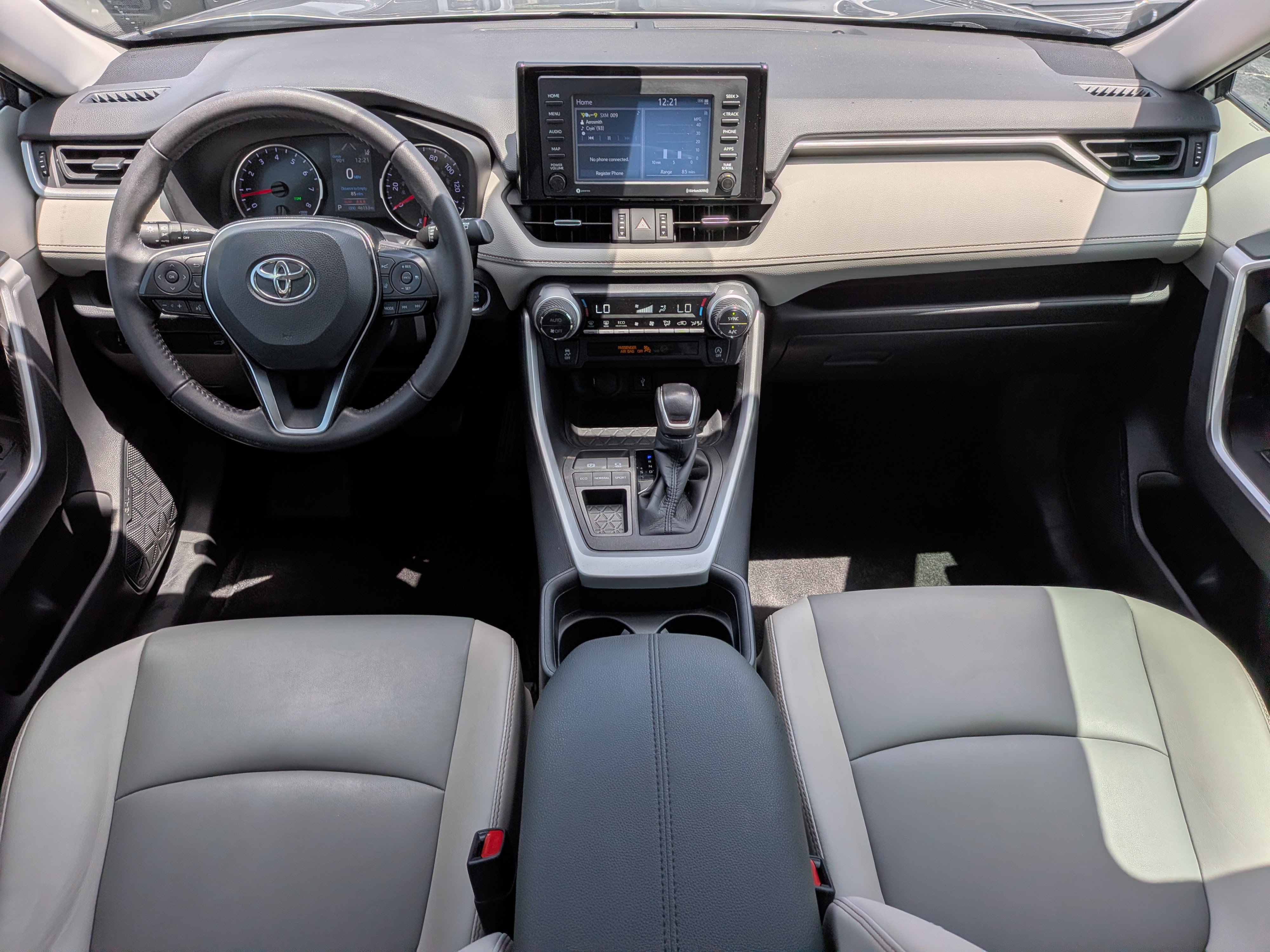 Used 2021 Toyota RAV4 XLE Premium FWD image 13