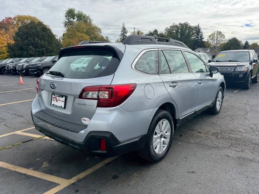 Used 2018 Subaru Outback 2.5i image 7