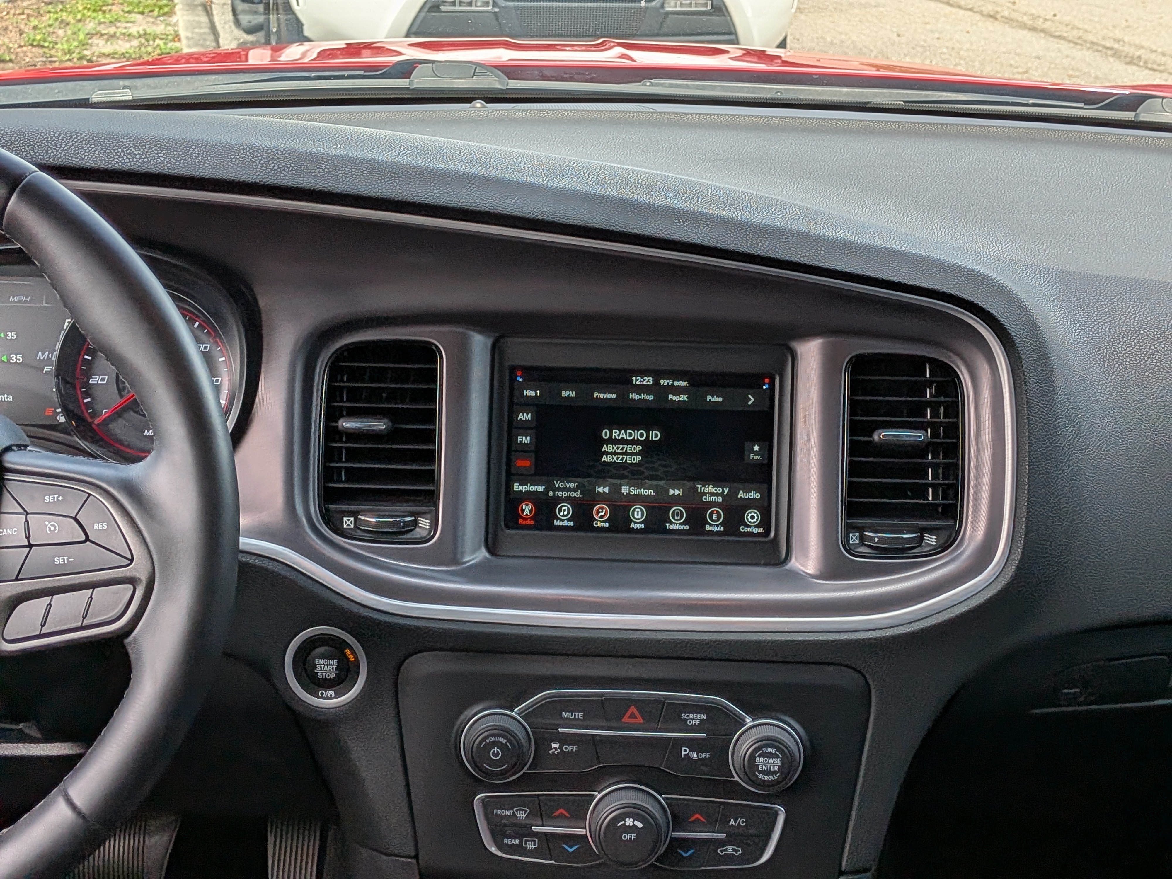 Used 2022 Dodge Charger SXT w/ Blacktop Package RWD image 17