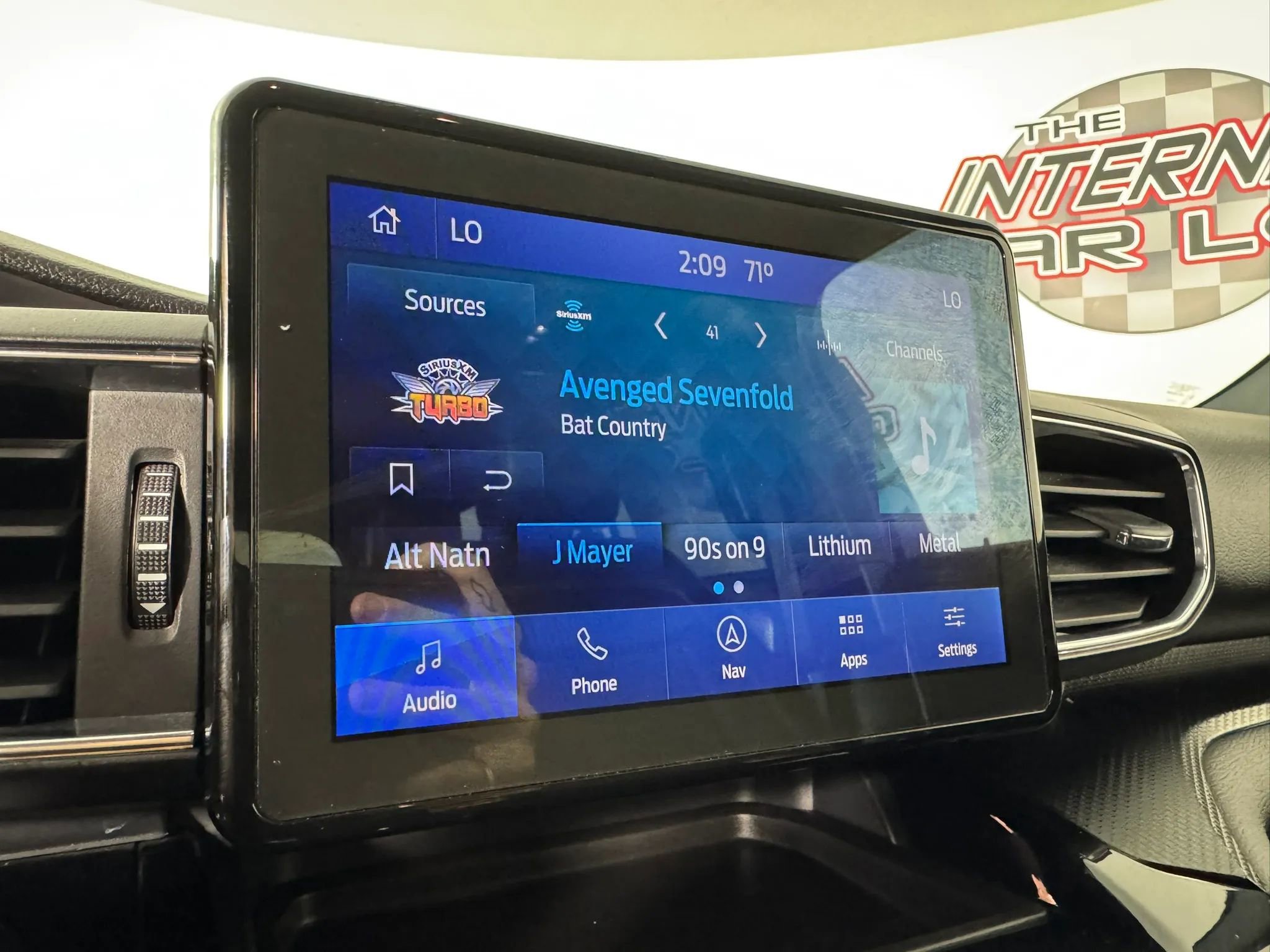 Used 2022 Ford Explorer ST-Line AWD/4WD image 19