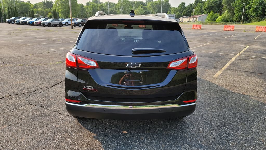 Used 2020 Chevrolet Equinox Premier w/ Premier Redline Edition FWD image 10