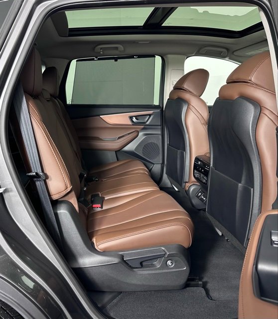 Certified 2024 Acura MDX SH-AWD w/ Technology Package image 31