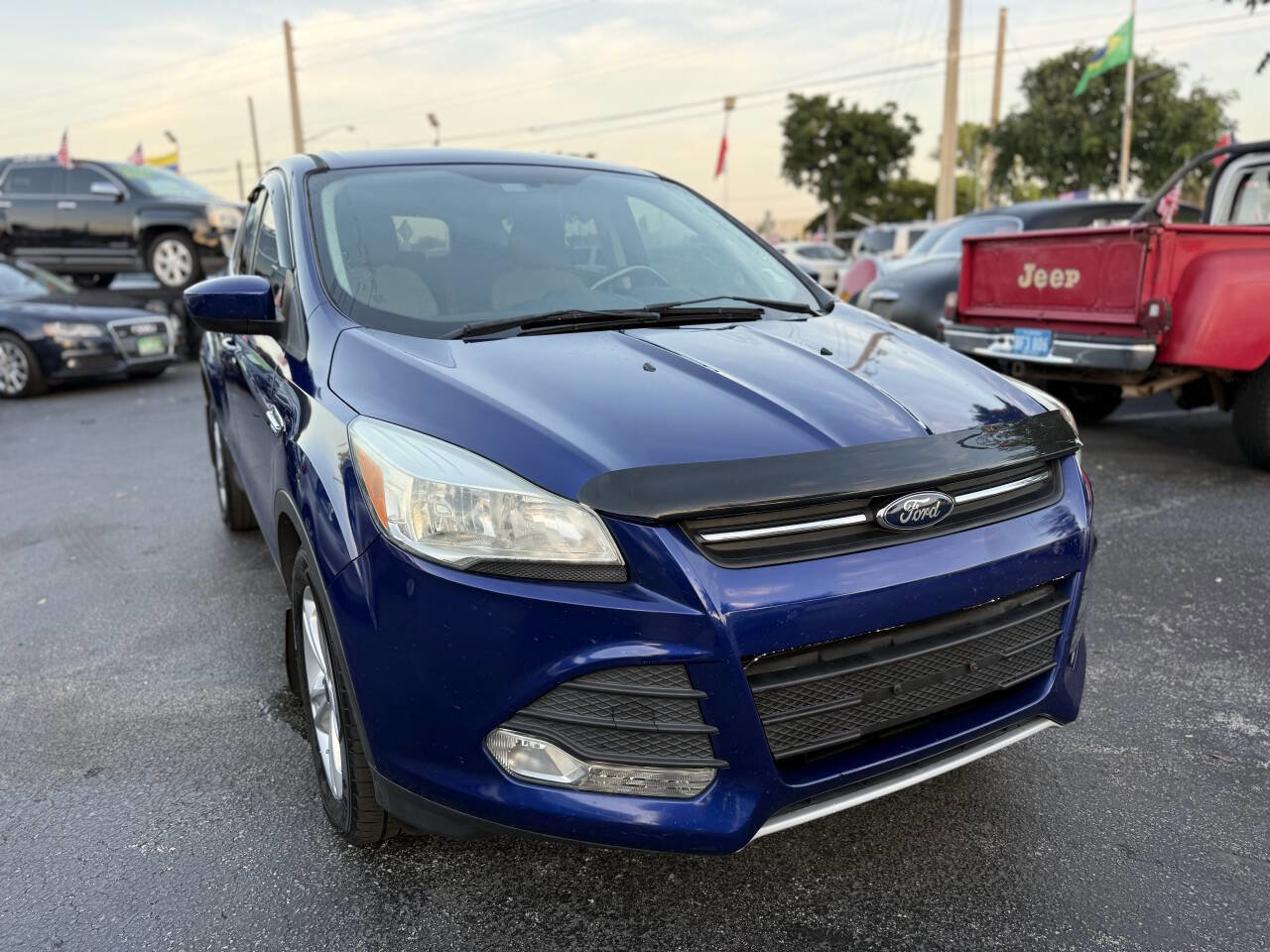 Used 2015 Ford Escape SE image 9