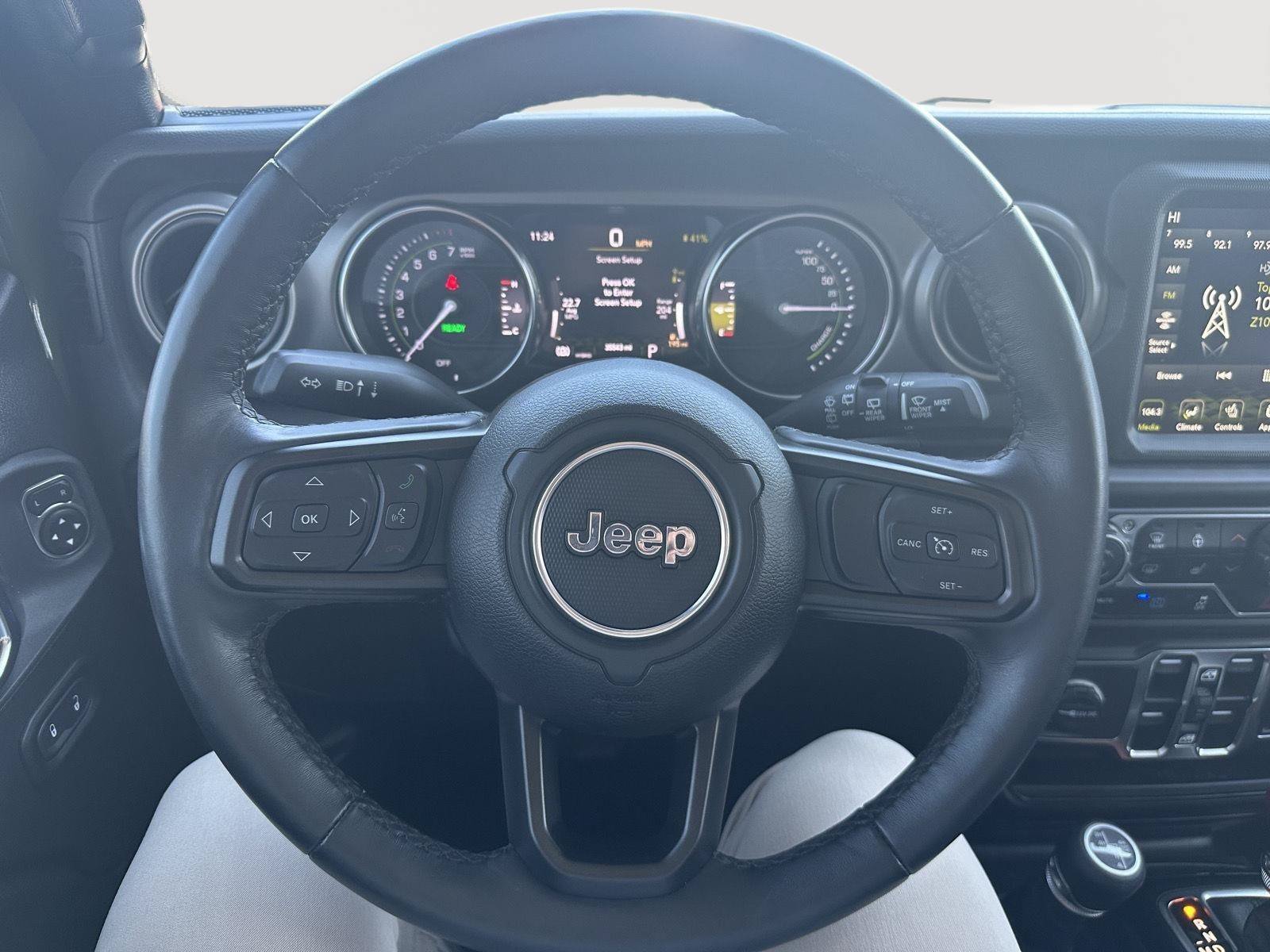 Used 2023 Jeep Wrangler Unlimited w/ Cold Weather Group AWD/4WD image 10