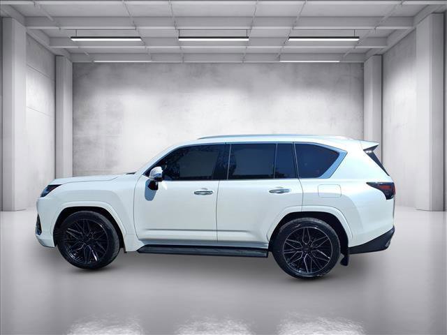 Certified 2022 Lexus LX 600 4WD w/ Luxury Package image 6