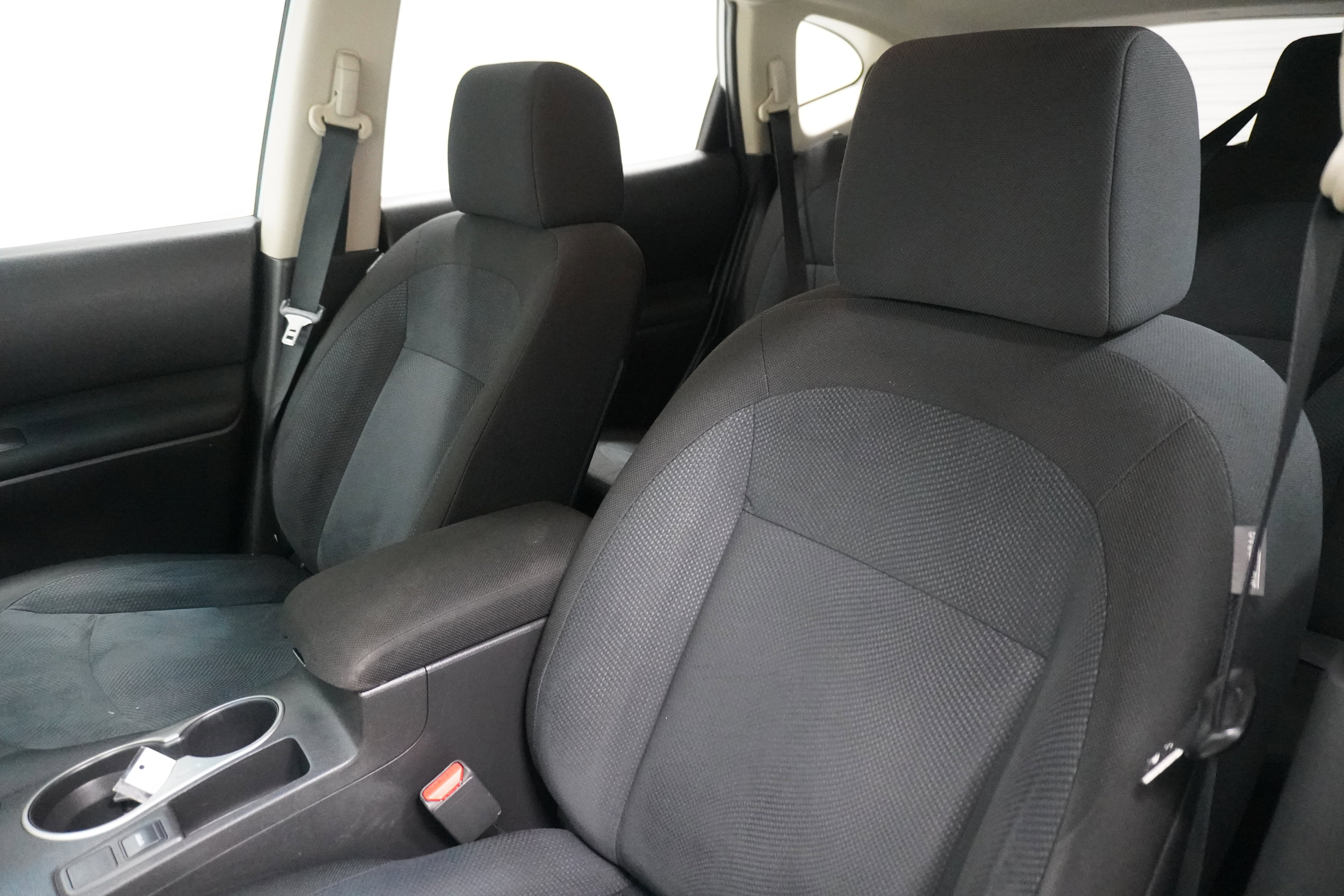 Used 2014 Nissan Rogue S image 10