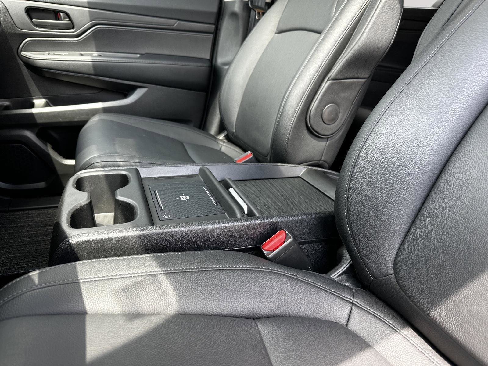 Certified 2025 Honda Odyssey EX-L image 18