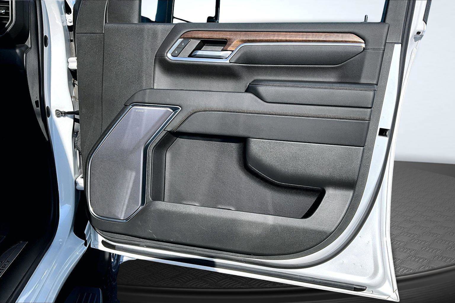 Used 2024 Chevrolet Silverado 2500 High Country w/ Technology Package image 25