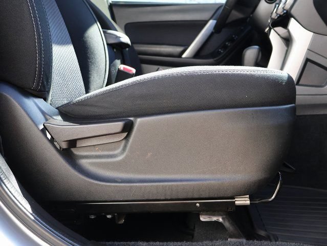 Used 2017 Subaru Forester 2.5i Premium AWD/4WD image 11