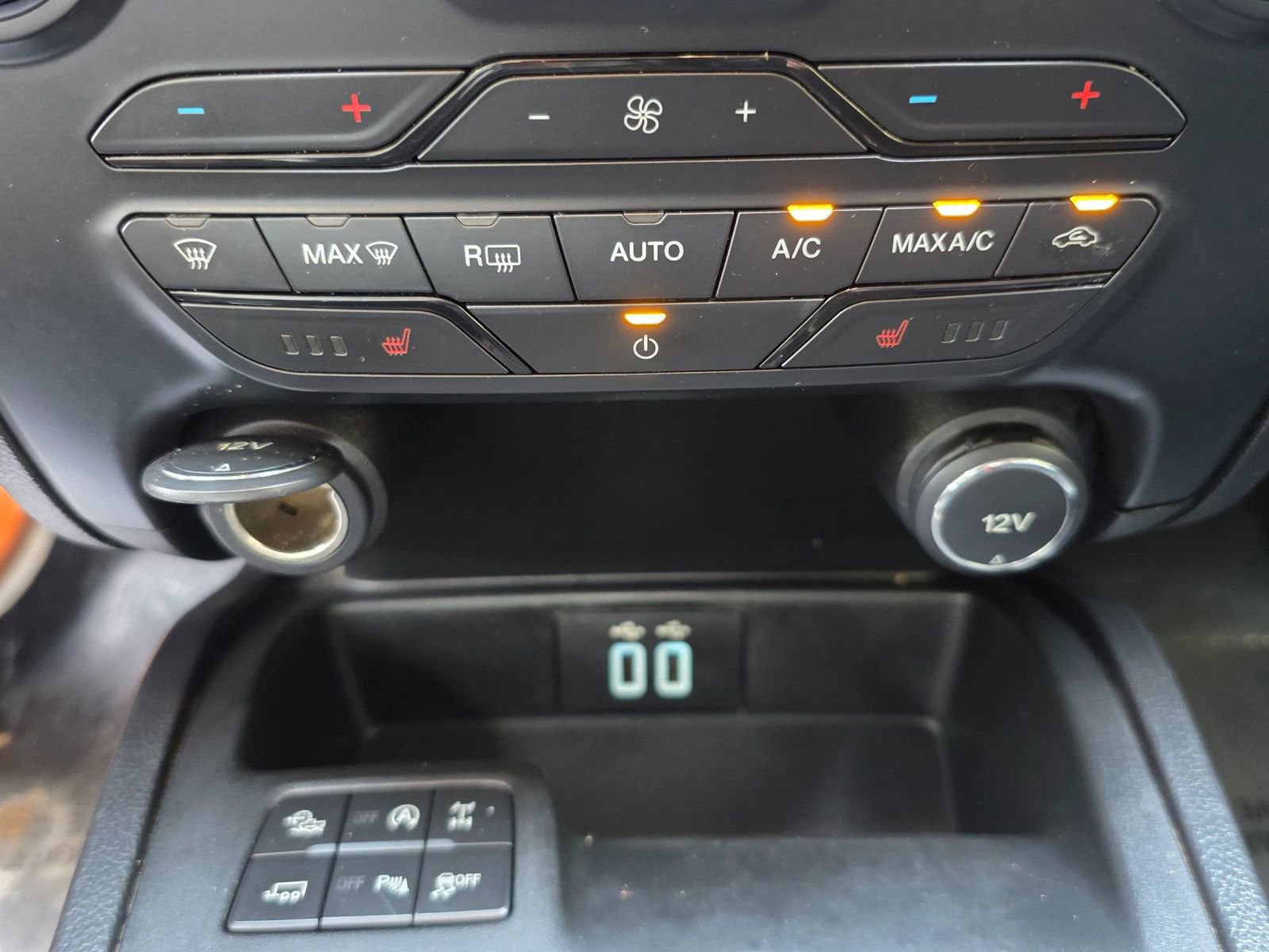Used 2019 Ford Ranger Lariat w/ Equipment Group 501A Mid image 17