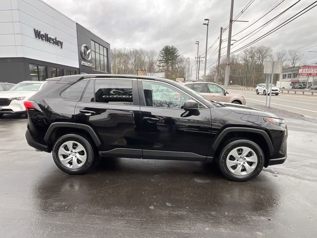 Used 2023 Toyota RAV4 LE AWD/4WD image 9