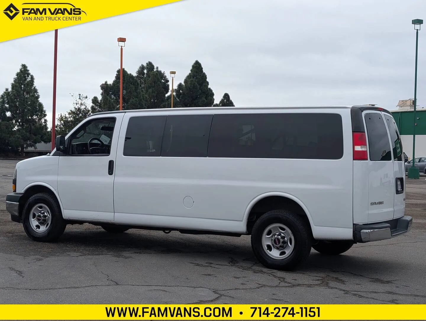 Used 2018 GMC Savana 3500 LT w/ LT Preferred Equipment Group RWD image 2