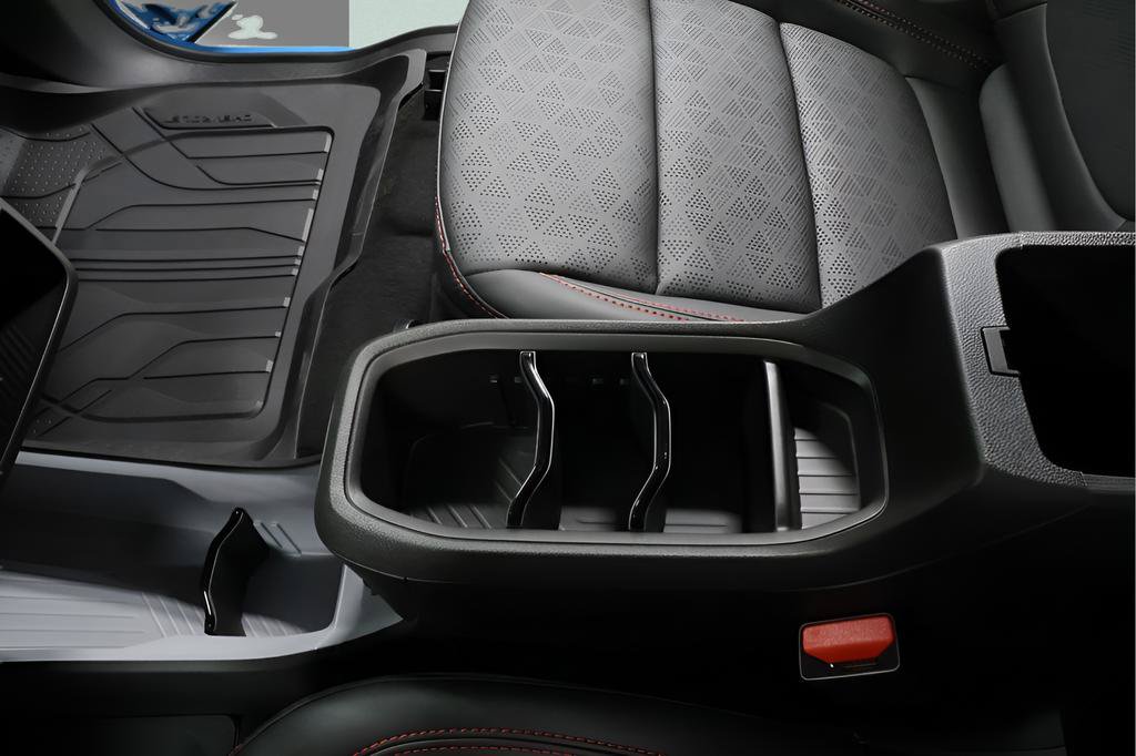 New 2027 Chevrolet Bolt RS w/ Technology Package FWD image 20