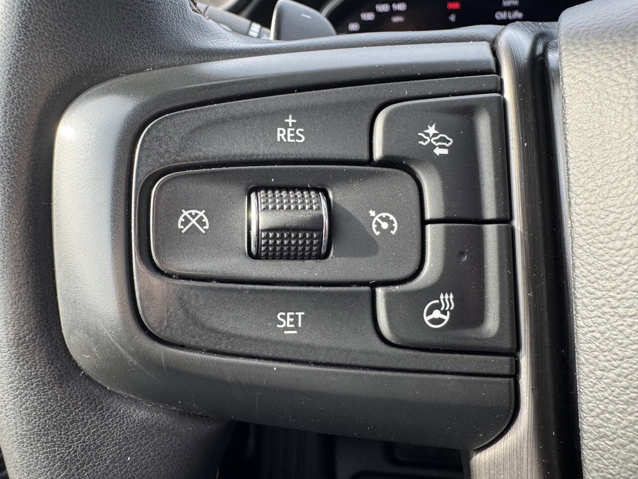 Used 2024 GMC Sierra 1500 AT4 w/ Technology Package image 17