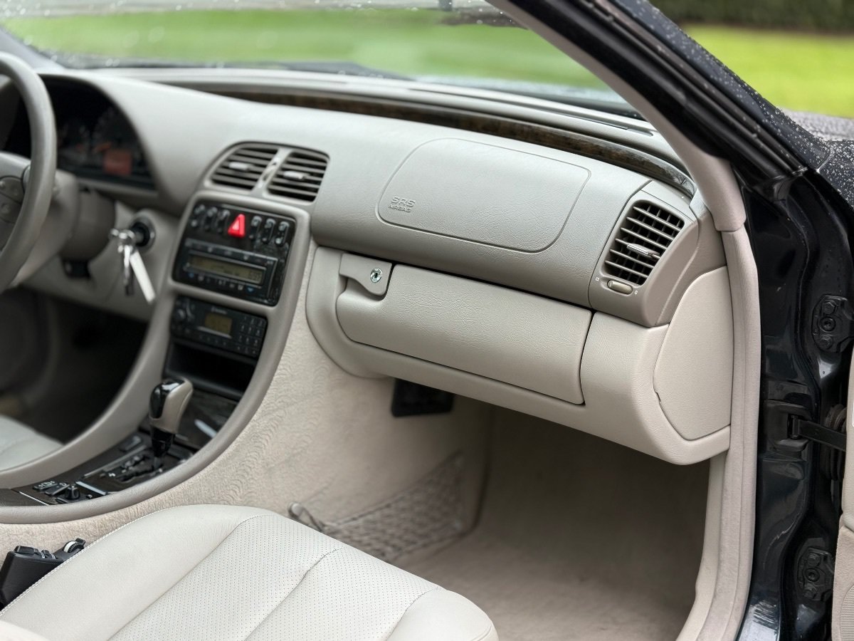 Used 2001 Mercedes-Benz CLK 430 Coupe image 17