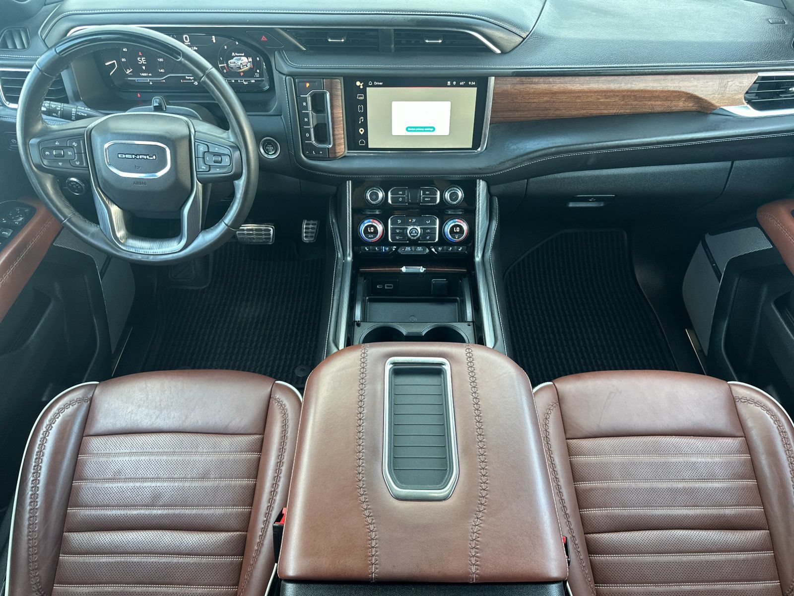 Used 2023 GMC Yukon Denali Ultimate AWD/4WD image 14