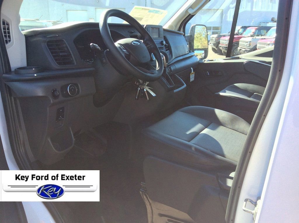 New 2025 Ford Transit 250 148 Medium Roof Extended AWD image 29