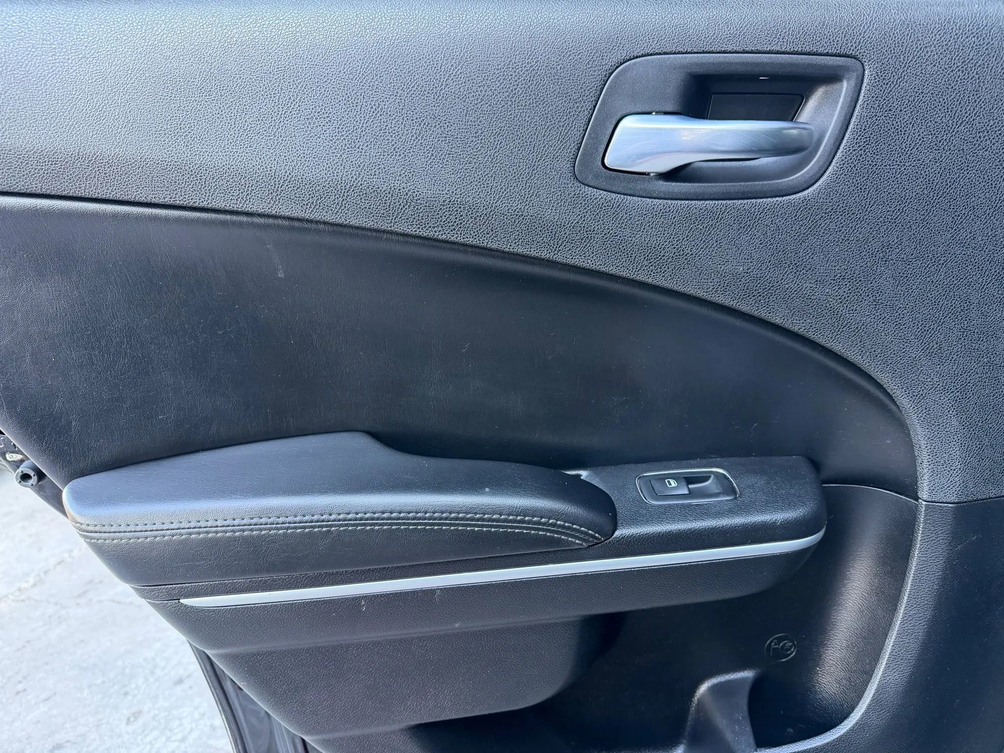 Used 2021 Dodge Charger SXT w/ Leather Interior Group image 11