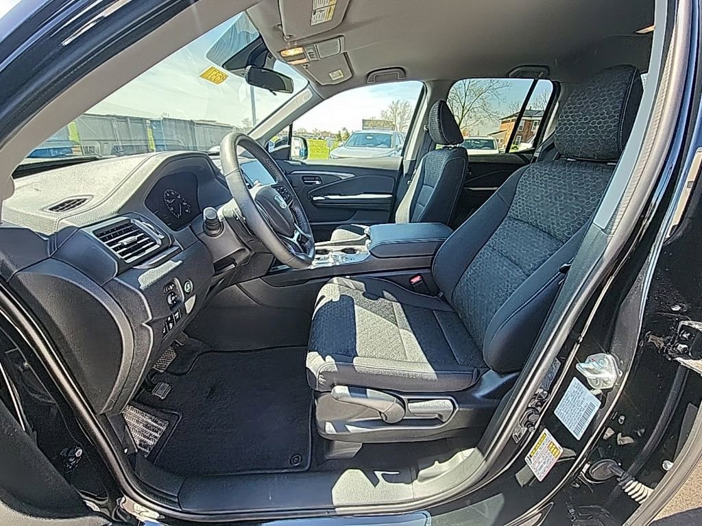 Certified 2024 Honda Ridgeline Sport image 15