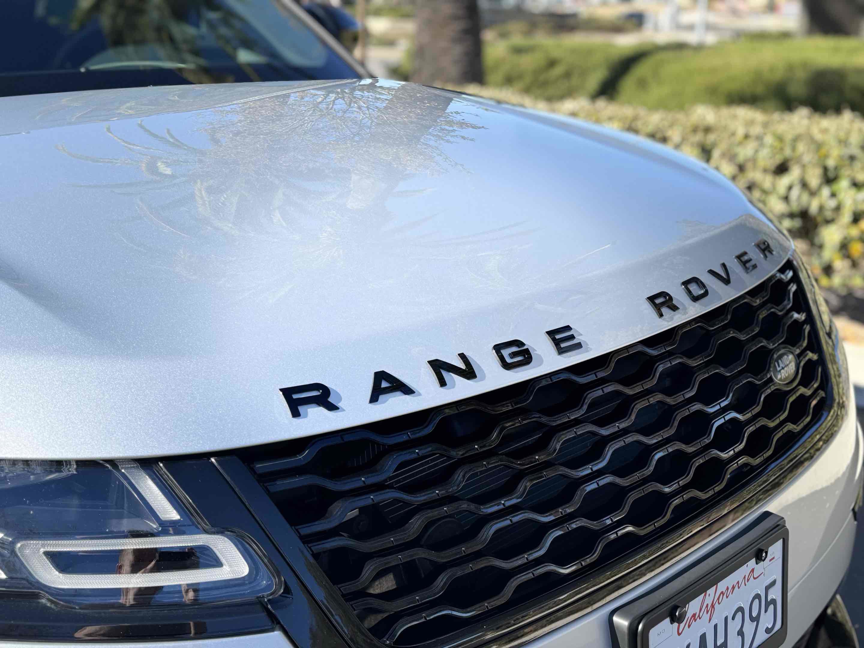 Used 2020 Land Rover Range Rover Velar R-Dynamic S image 40