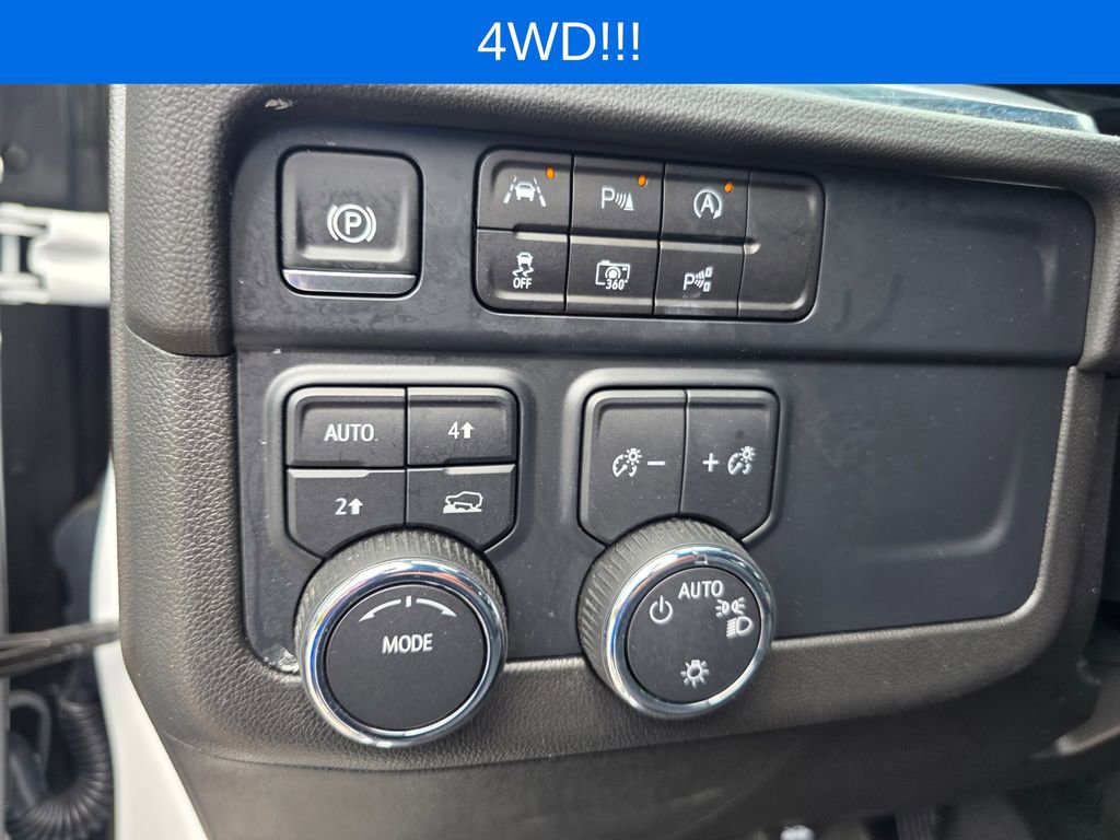 Used 2025 Chevrolet Tahoe LT AWD/4WD image 15