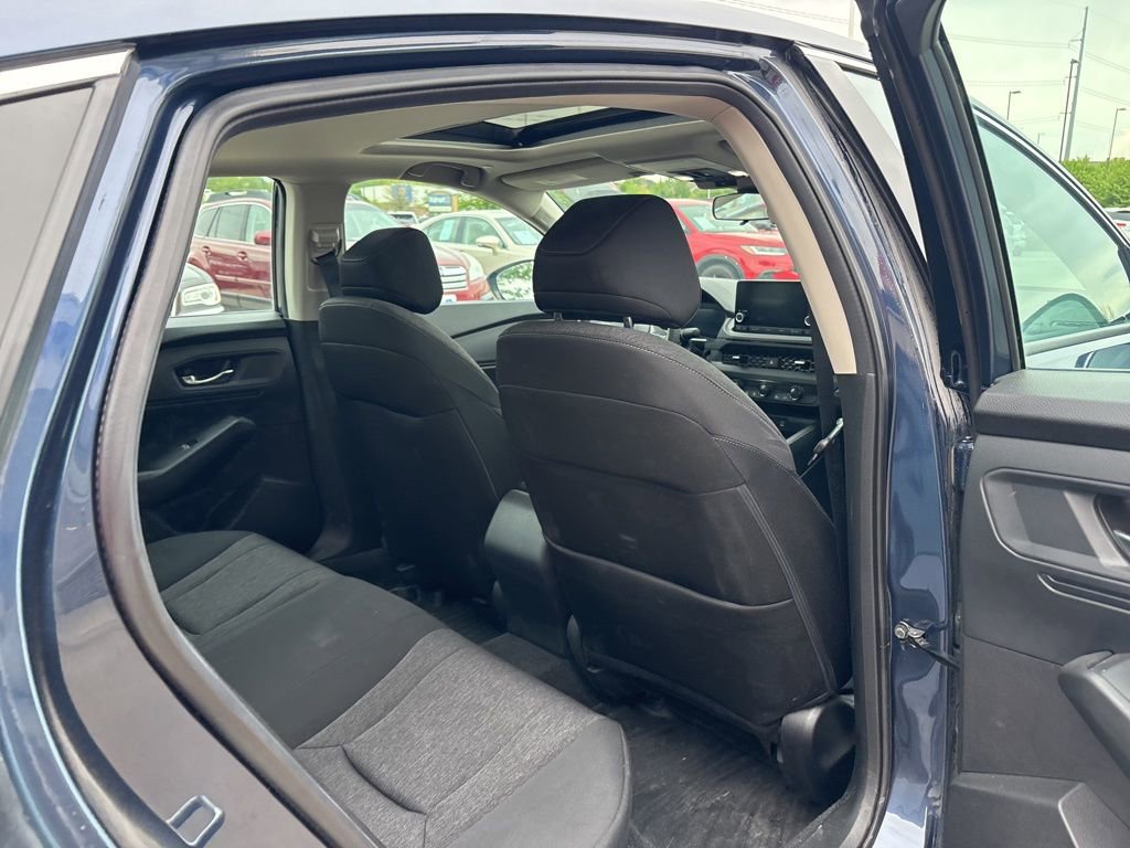 Used 2023 Honda Accord EX image 31