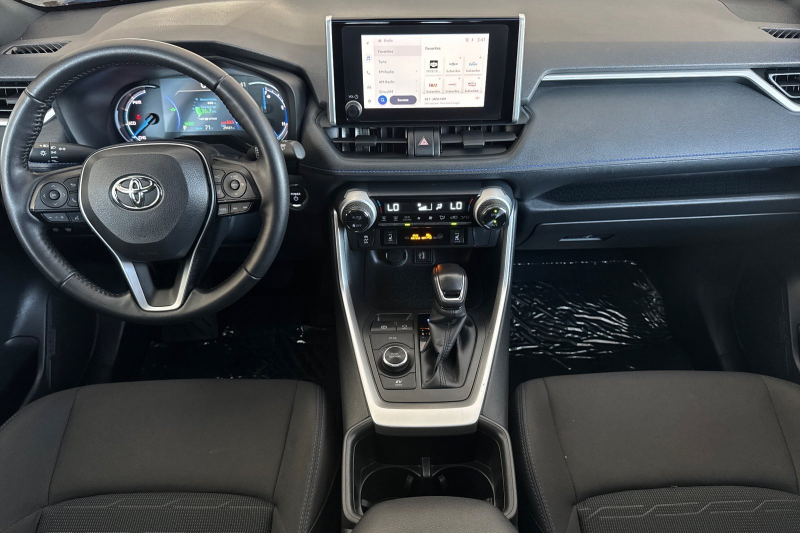 Certified 2025 Toyota RAV4 SE w/ Convenience Package AWD/4WD image 12