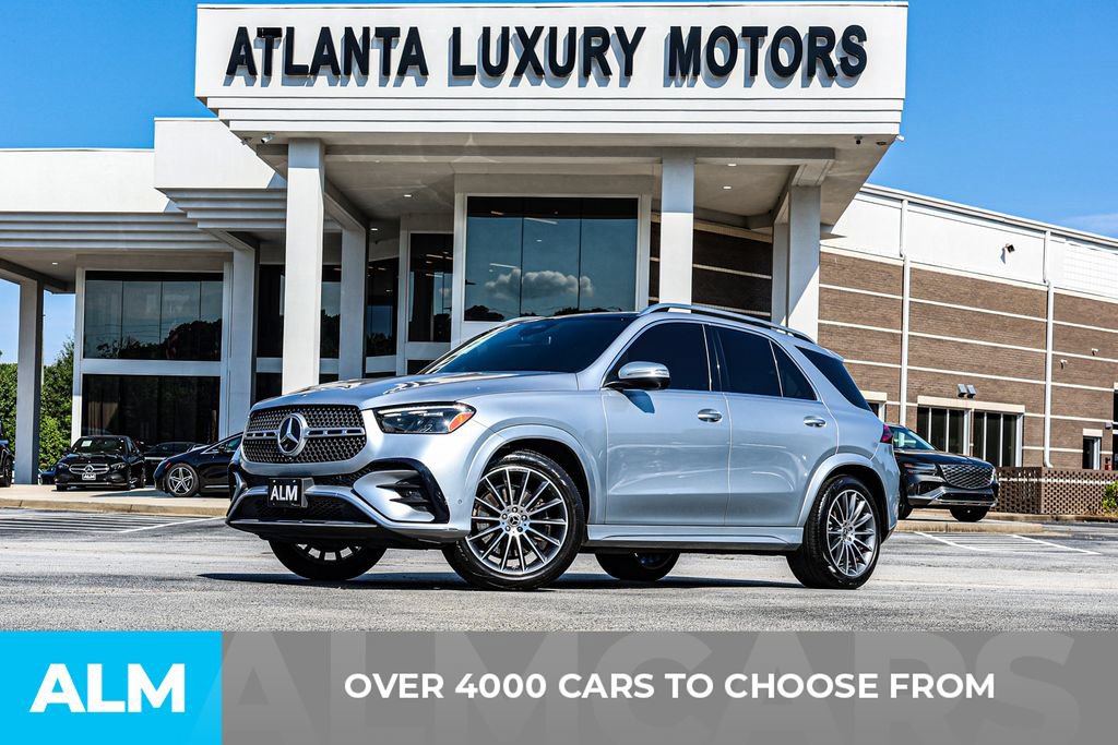 Used 2024 Mercedes-Benz GLE 450 4MATIC w/ AMG Line Exterior image 3