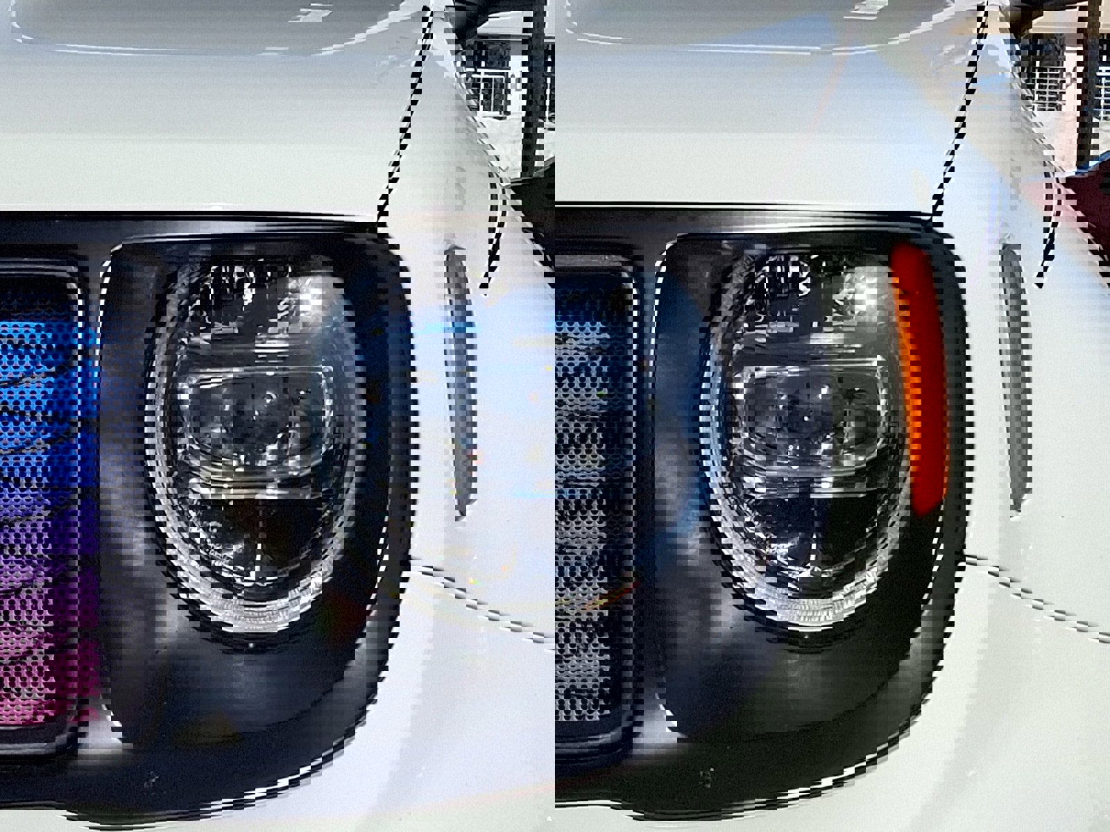 Used 2020 Jeep Renegade Altitude image 9