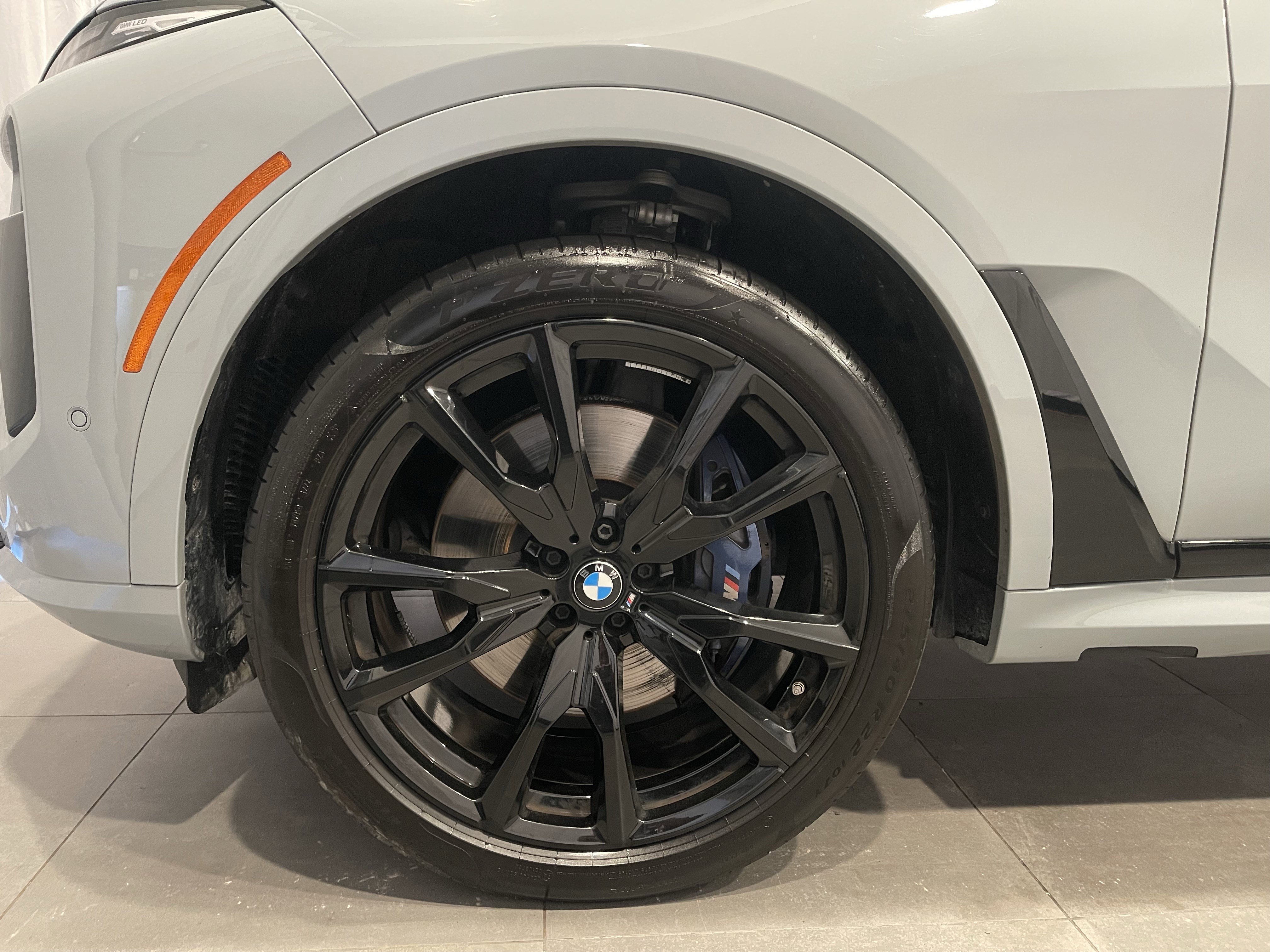 Used 2023 BMW X7 xDrive40i w/ M Sport Package image 8