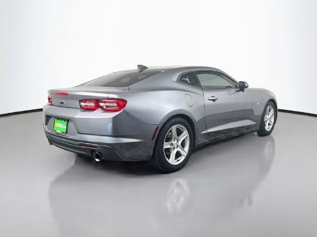 Used 2020 Chevrolet Camaro LT RWD image 10