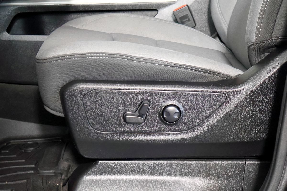 Used 2023 RAM 1500 Big Horn AWD/4WD image 38