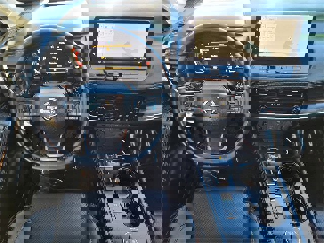 Certified 2025 Nissan Rogue Platinum w/ Platinum Premium Package image 27