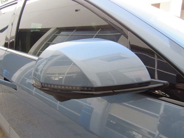 Used 2023 Hyundai Ioniq 5 Limited image 23