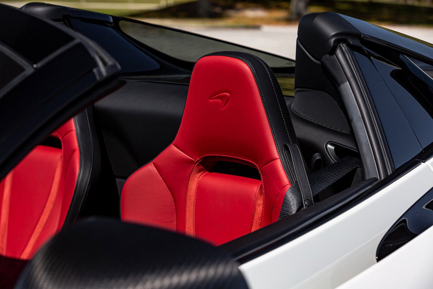 Used 2024 McLaren 750S Spider image 19