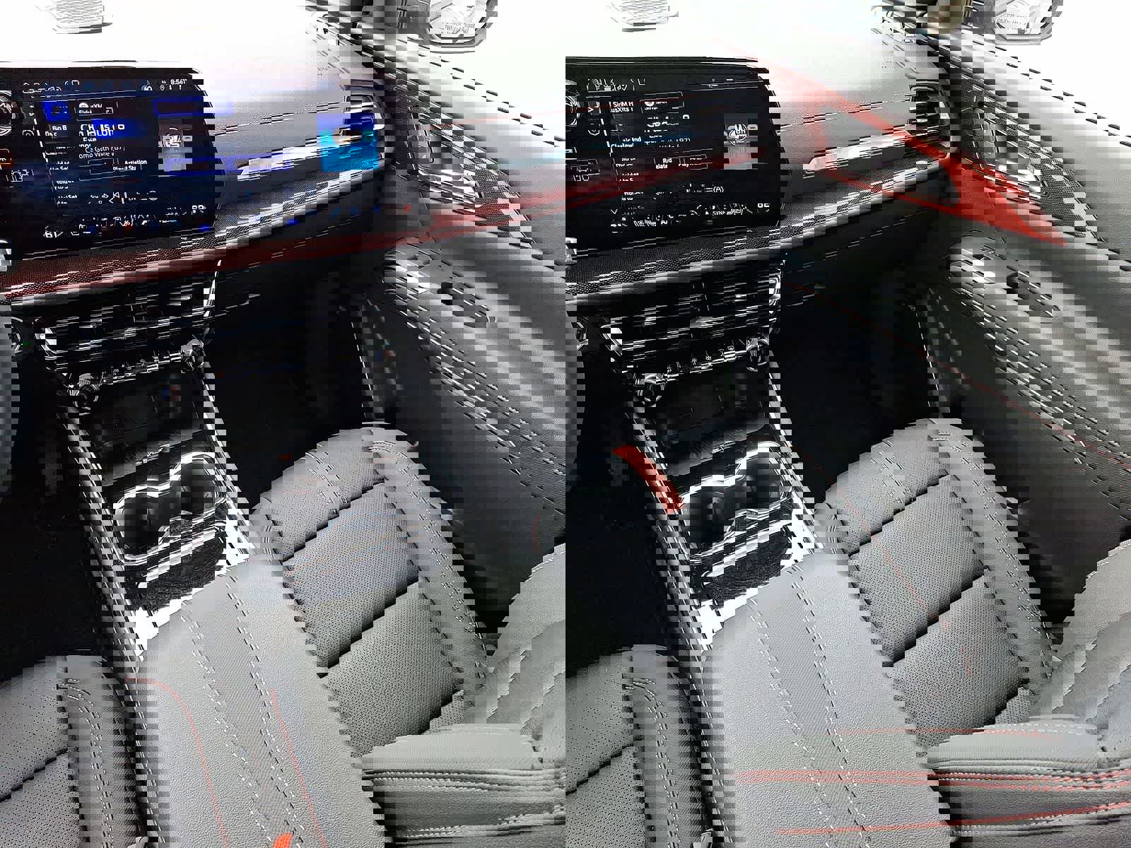 Used 2026 Chevrolet Traverse RS image 12