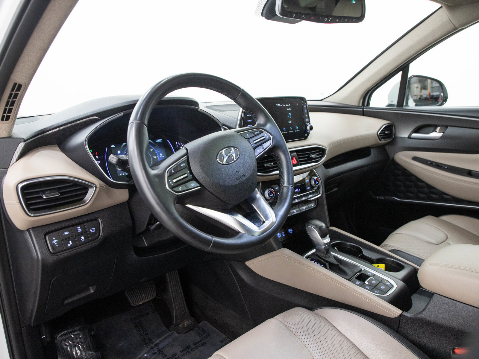 Used 2020 Hyundai Santa Fe Limited AWD/4WD image 26