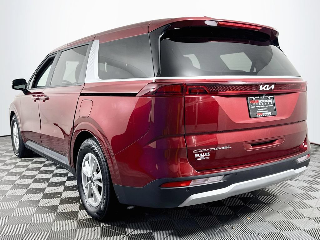Used 2022 Kia Carnival LX FWD image 5