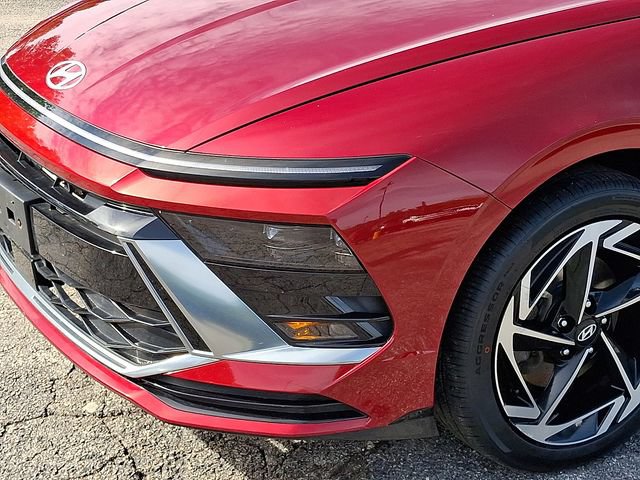 Used 2024 Hyundai Sonata SEL w/ Convenience Package FWD image 9