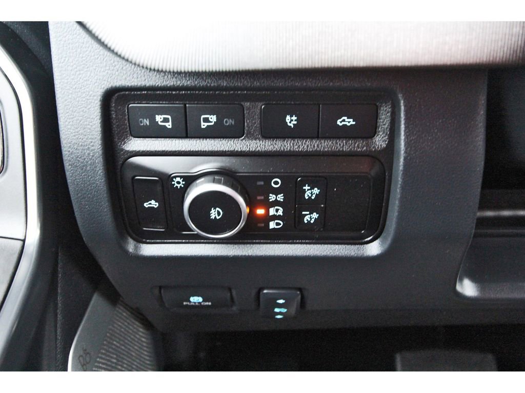 Used 2024 Ford F450 Platinum w/ FX4 Off-Road Package AWD/4WD image 20