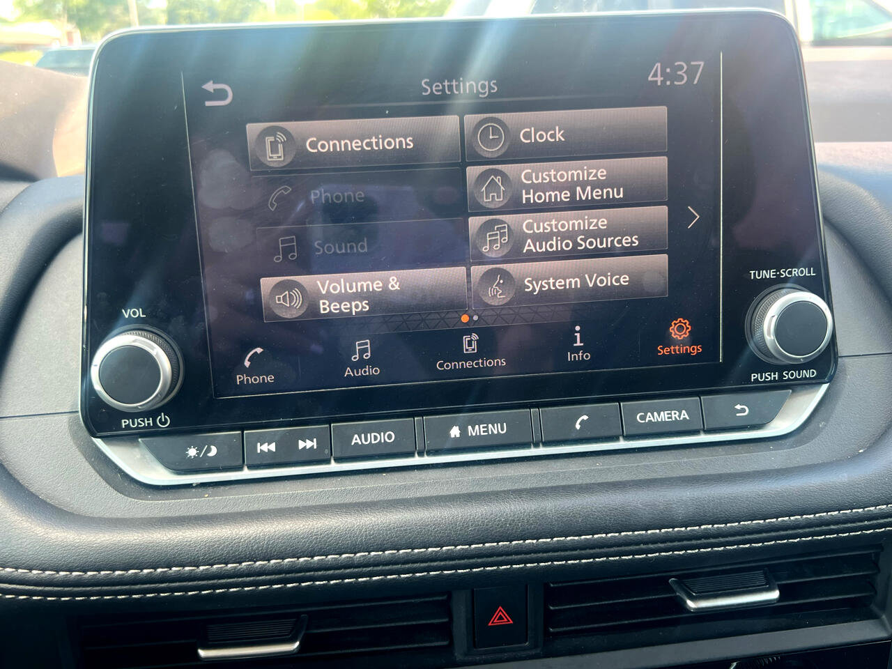 Used 2023 Nissan Rogue S image 18