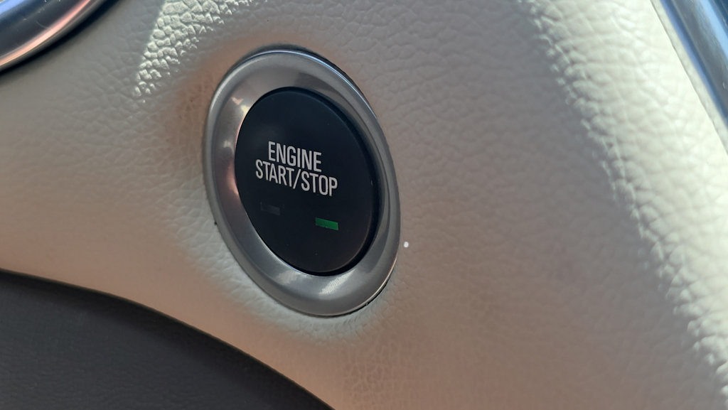 Used 2023 Chevrolet Malibu LT FWD image 23