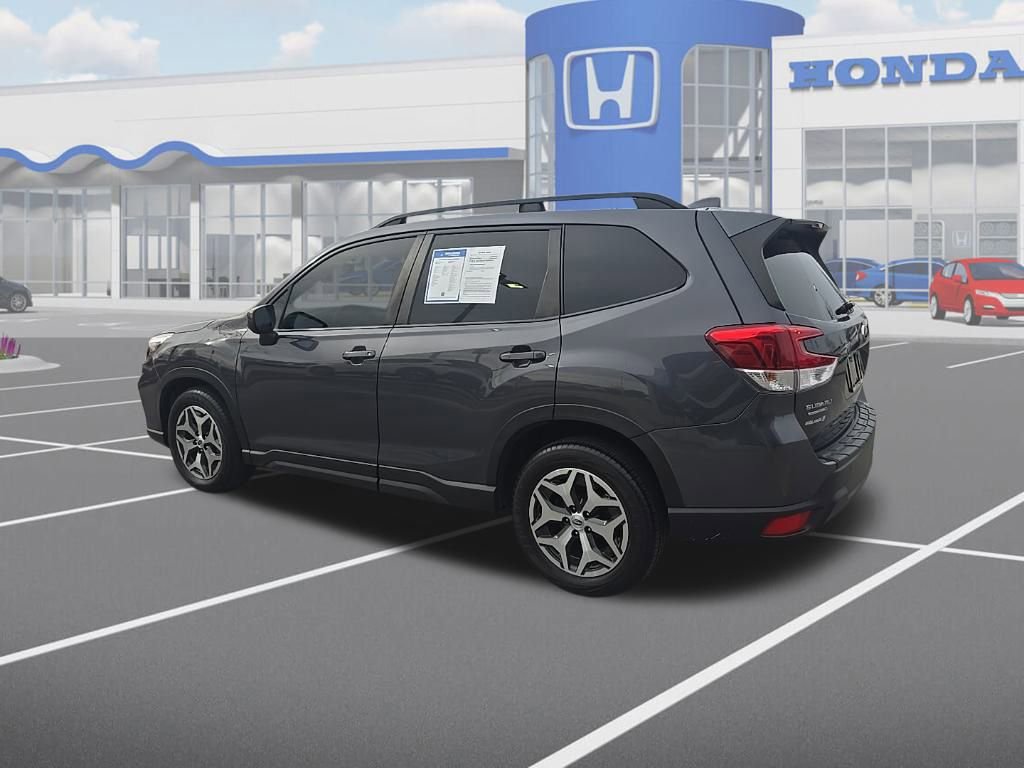 Used 2021 Subaru Forester Premium image 6