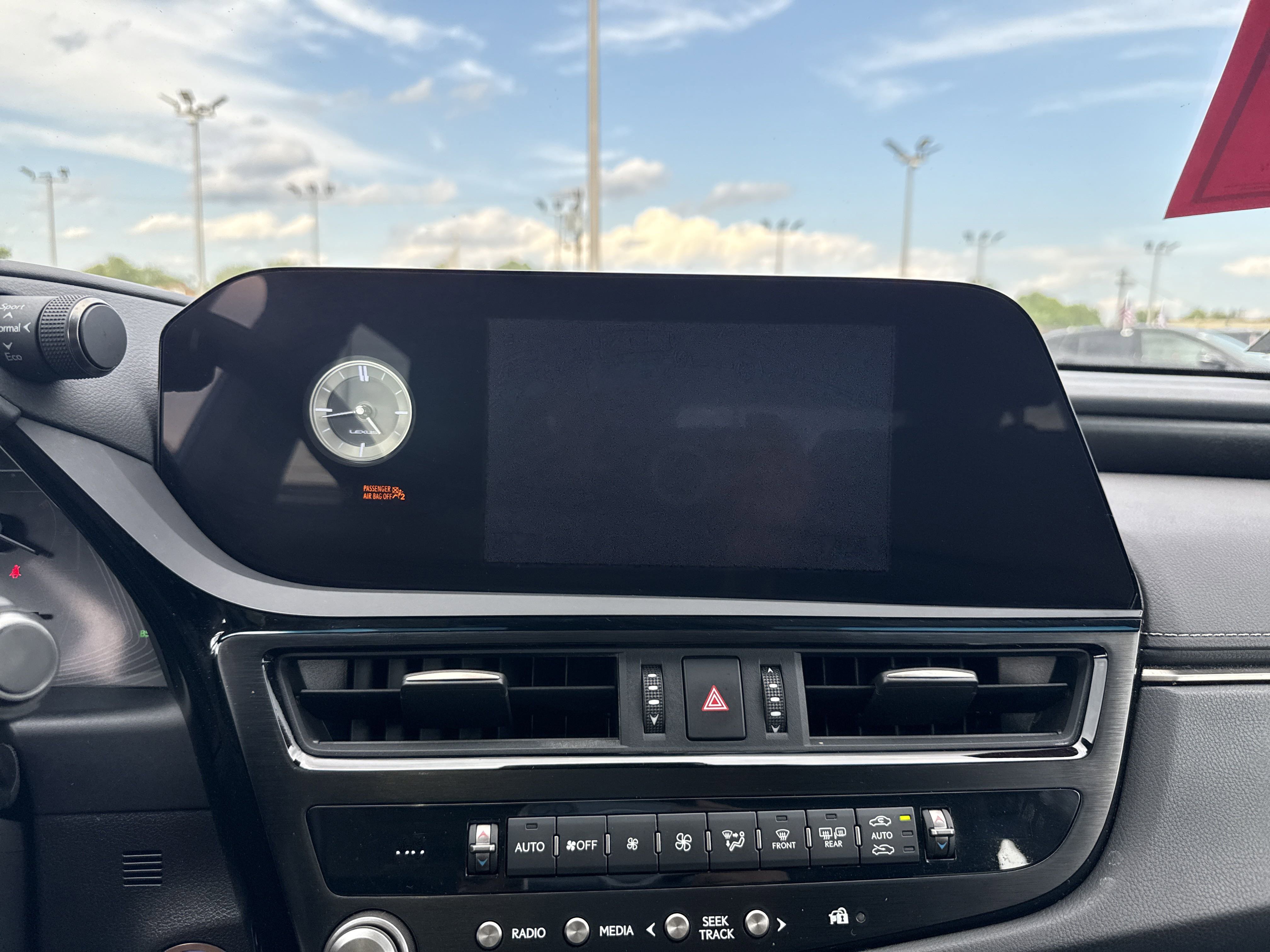 Used 2022 Lexus ES 300h w/ Premium Package image 14