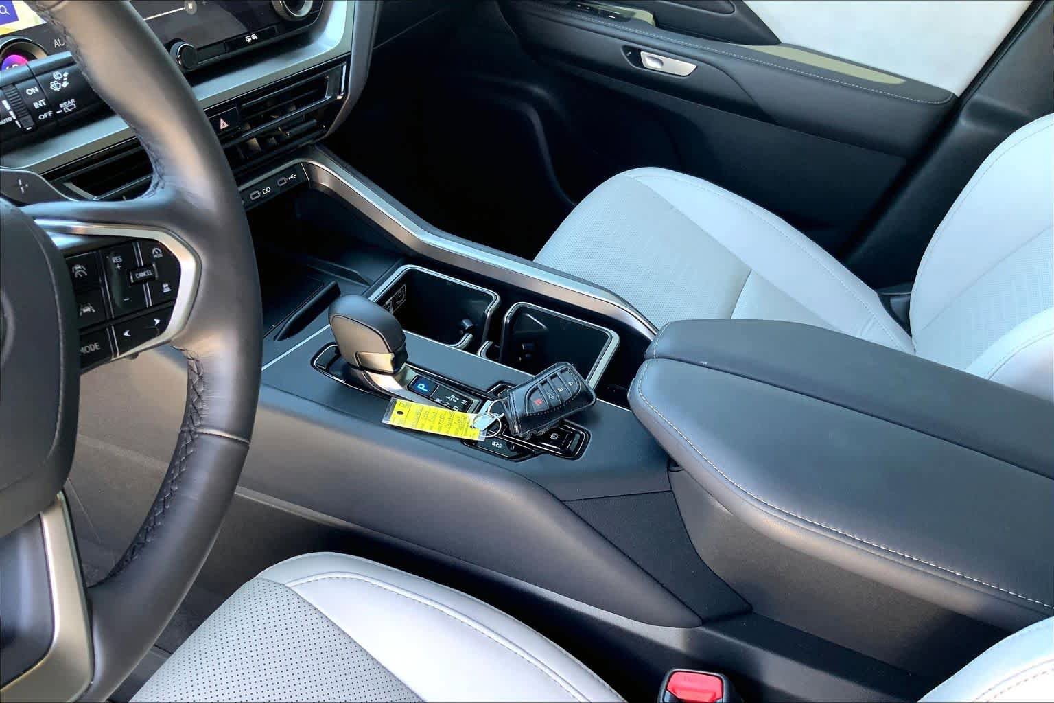 Used 2024 Lexus TX 350 FWD w/ Captains Chair Package image 16