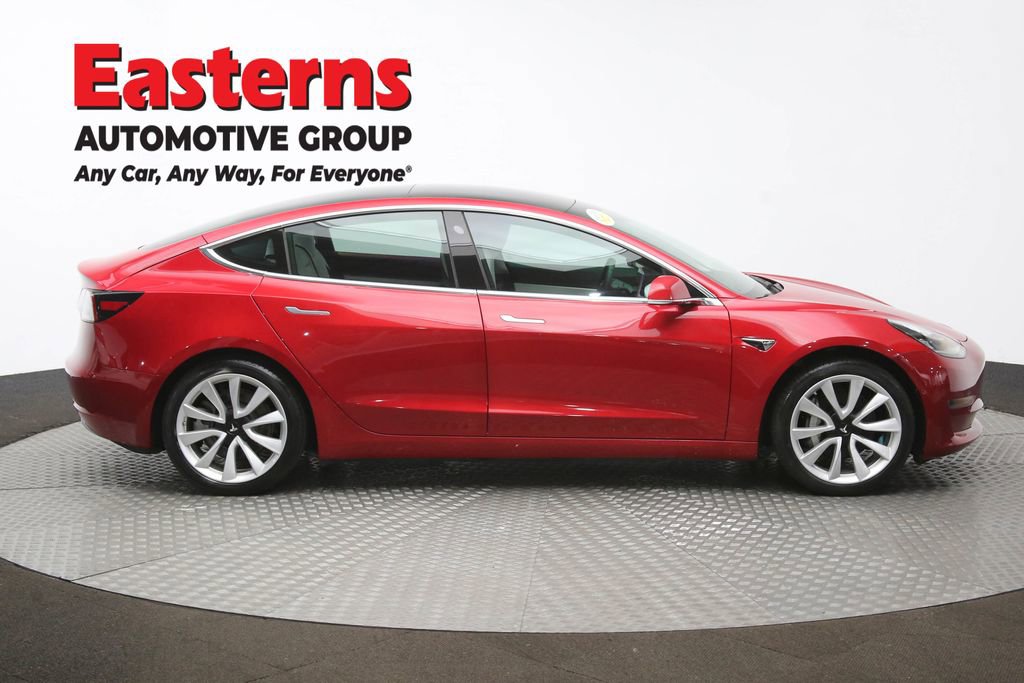 Used 2020 Tesla Model 3 Standard Range image 4