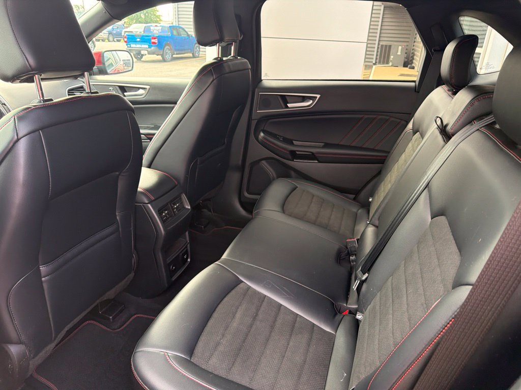 Used 2023 Ford Edge ST-Line AWD/4WD image 22