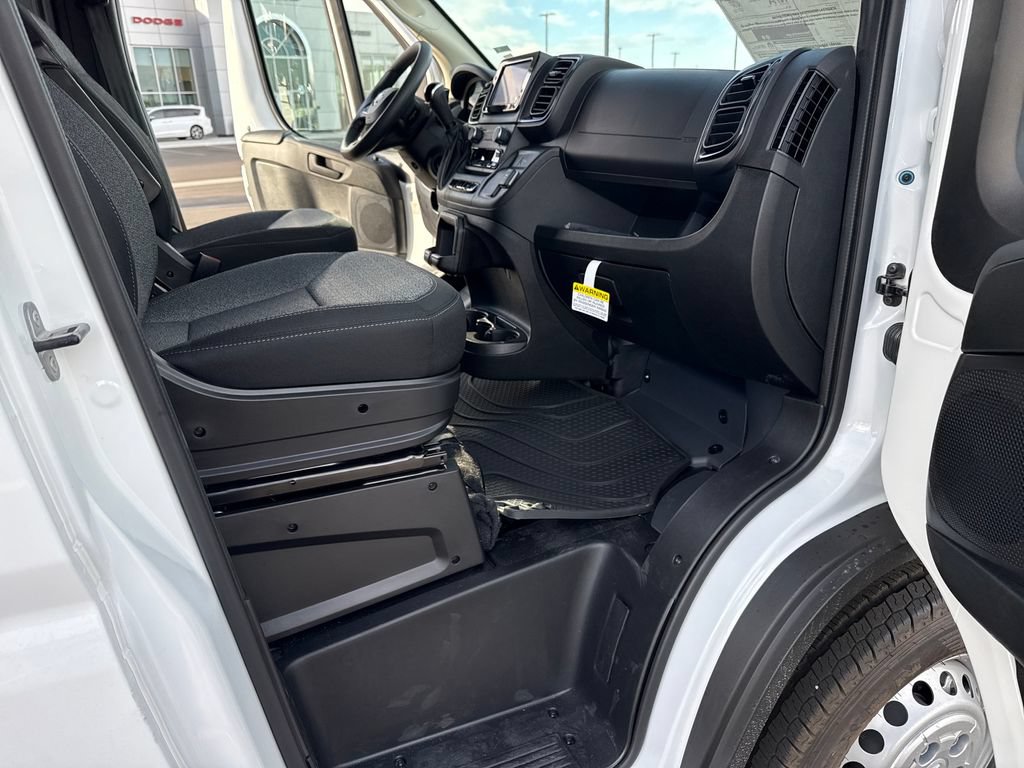 New 2027 RAM ProMaster 2500 w/ Convenience Group FWD image 25
