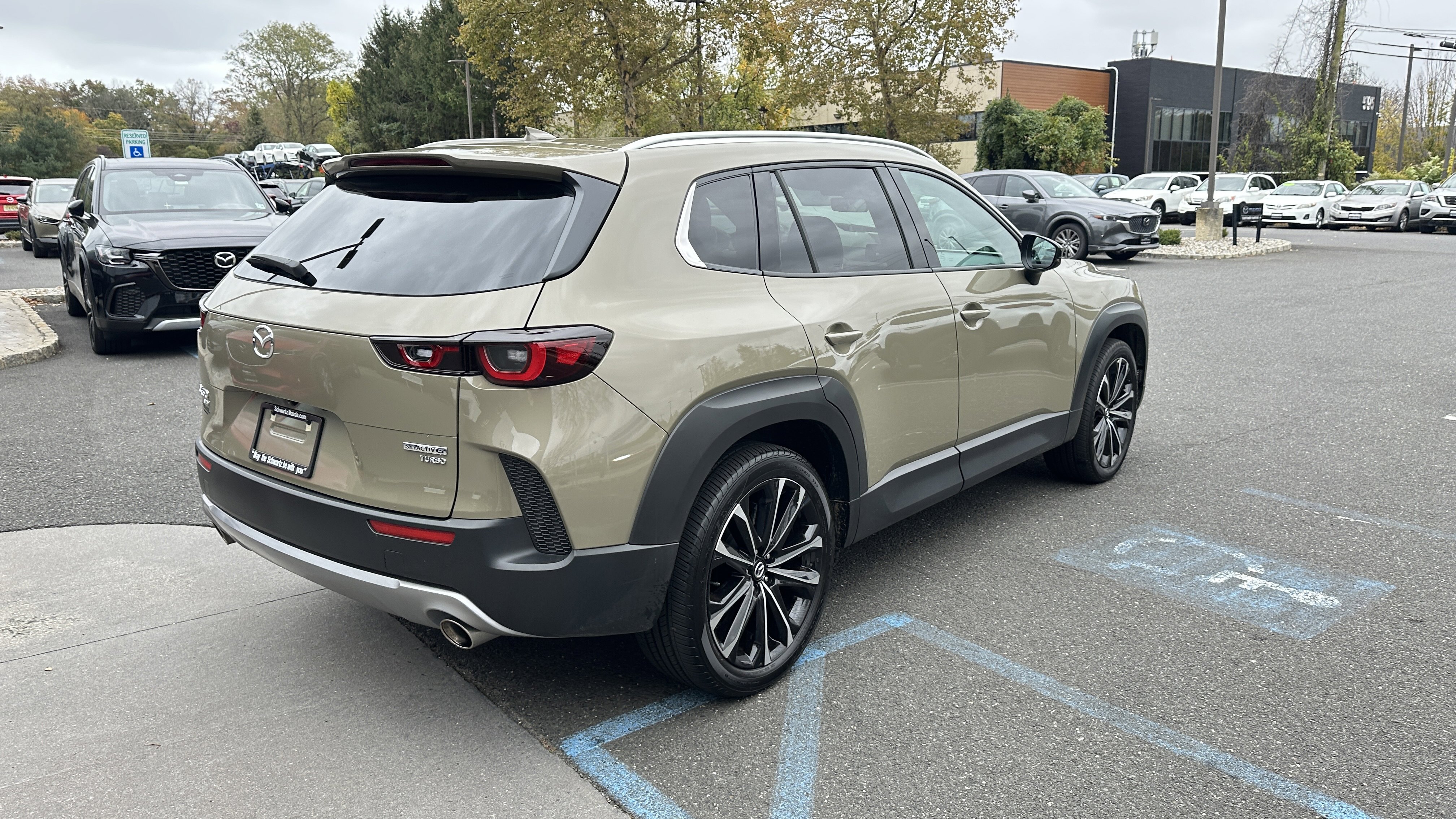 Certified 2025 MAZDA CX-50 AWD 2.5 Turbo w/ Premium Pkg image 9