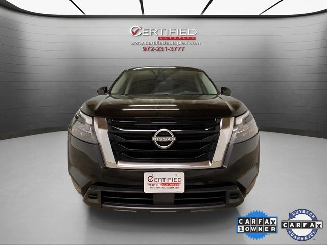 Used 2024 Nissan Pathfinder S image 2